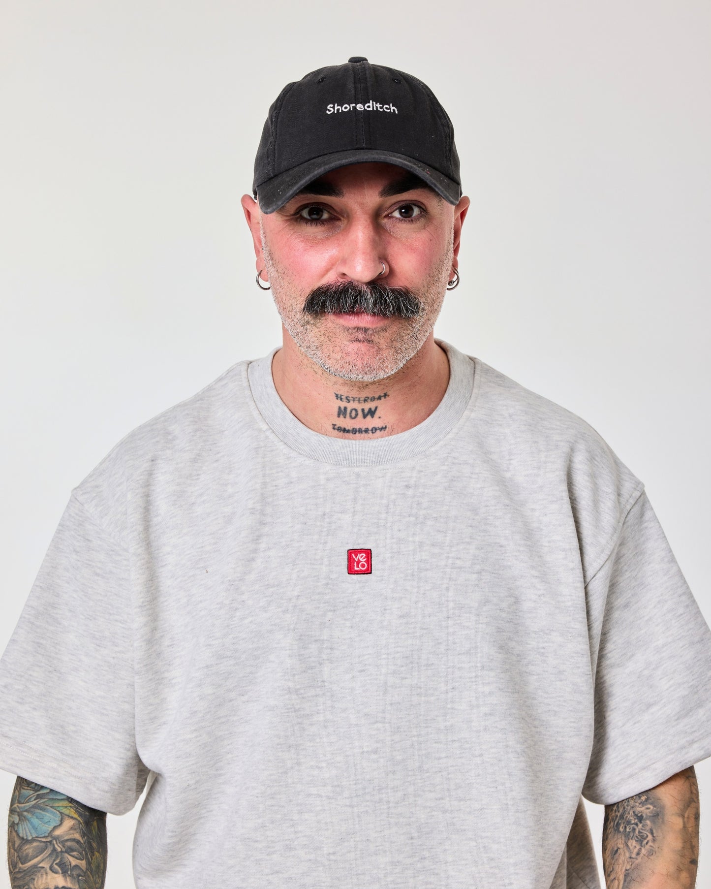 man wearing Shoreditch Black Washed Cap