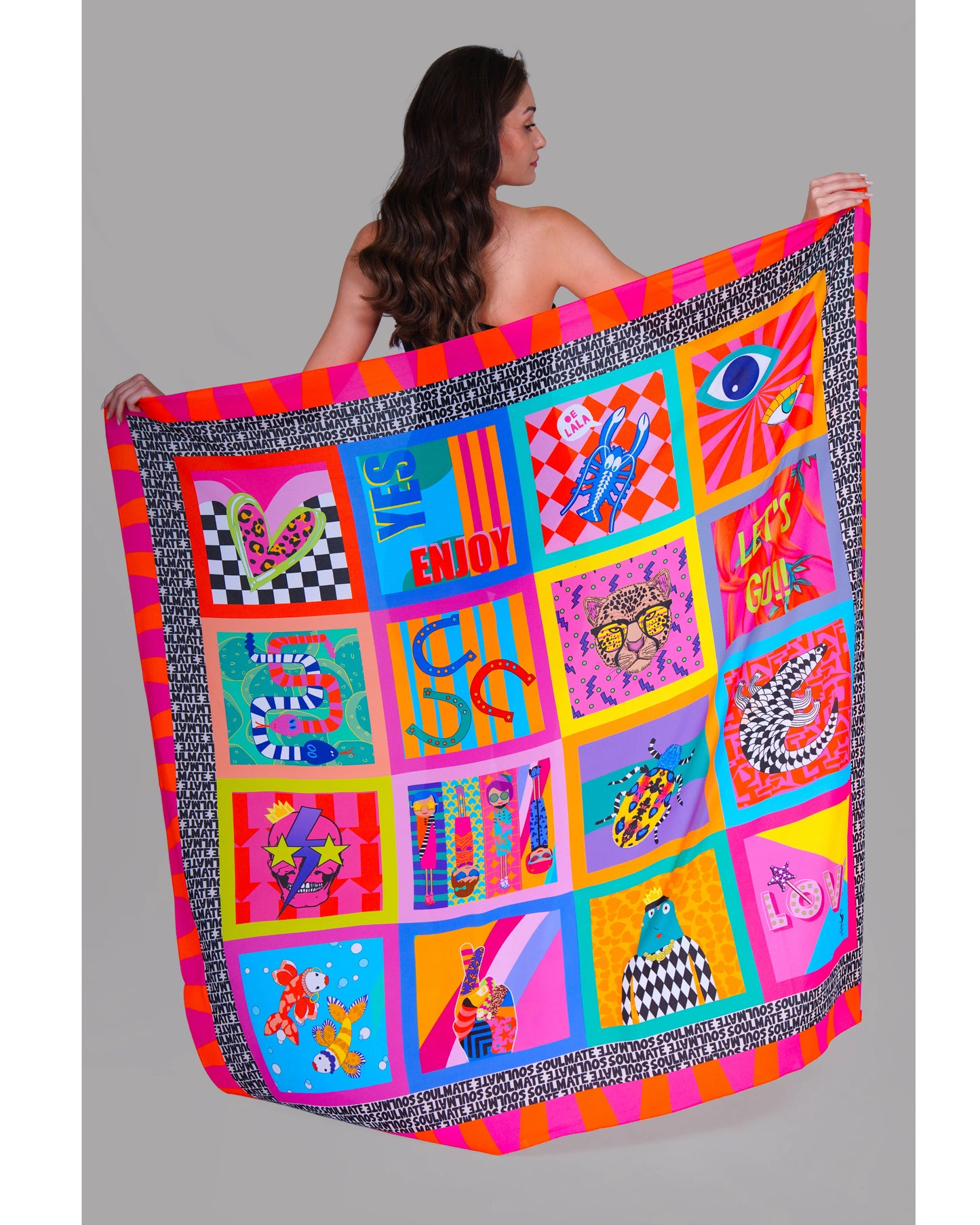 Back view of Collage Summer Pareo