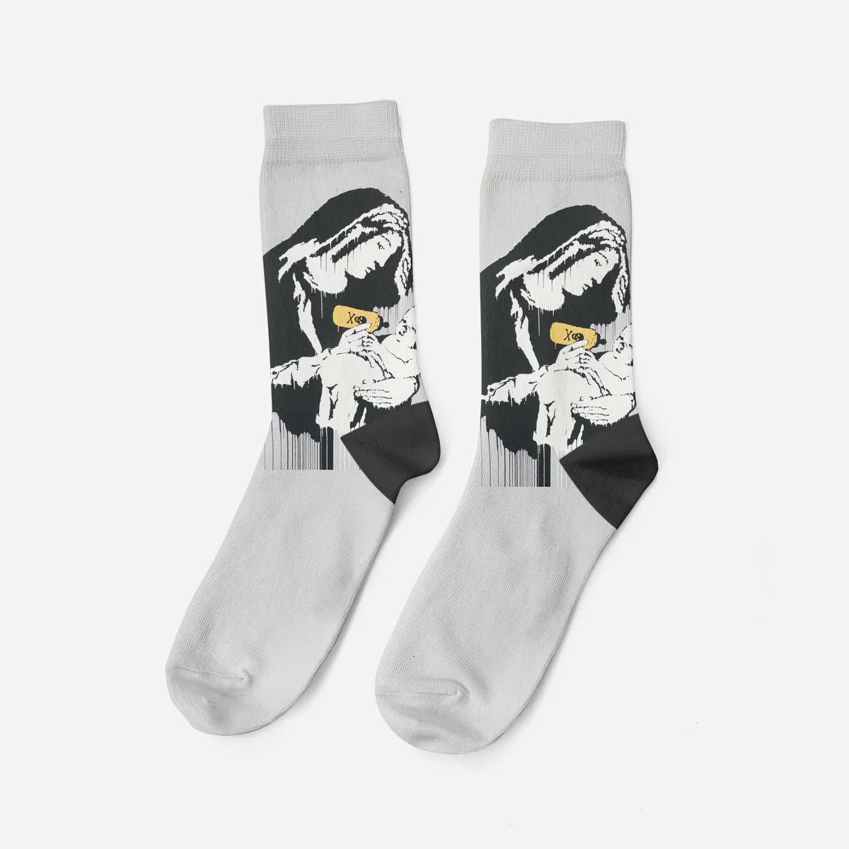 Toxic Mary, Socks