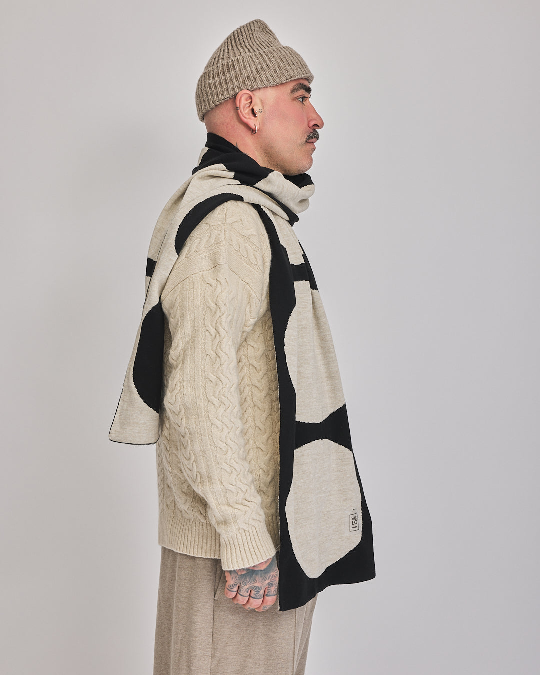Black & Cream Dots VeloYou scarf product image 4