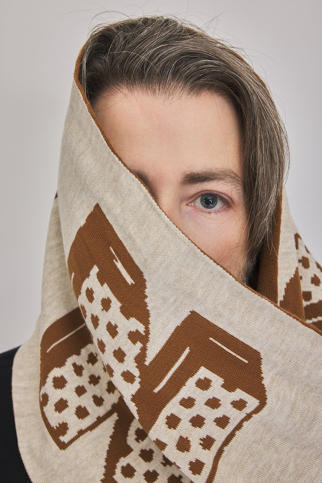 Baker Street Mocha VeloYou scarf product image 5