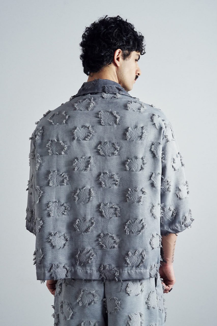 Frayed Grid Light Grey Set - shirt detail