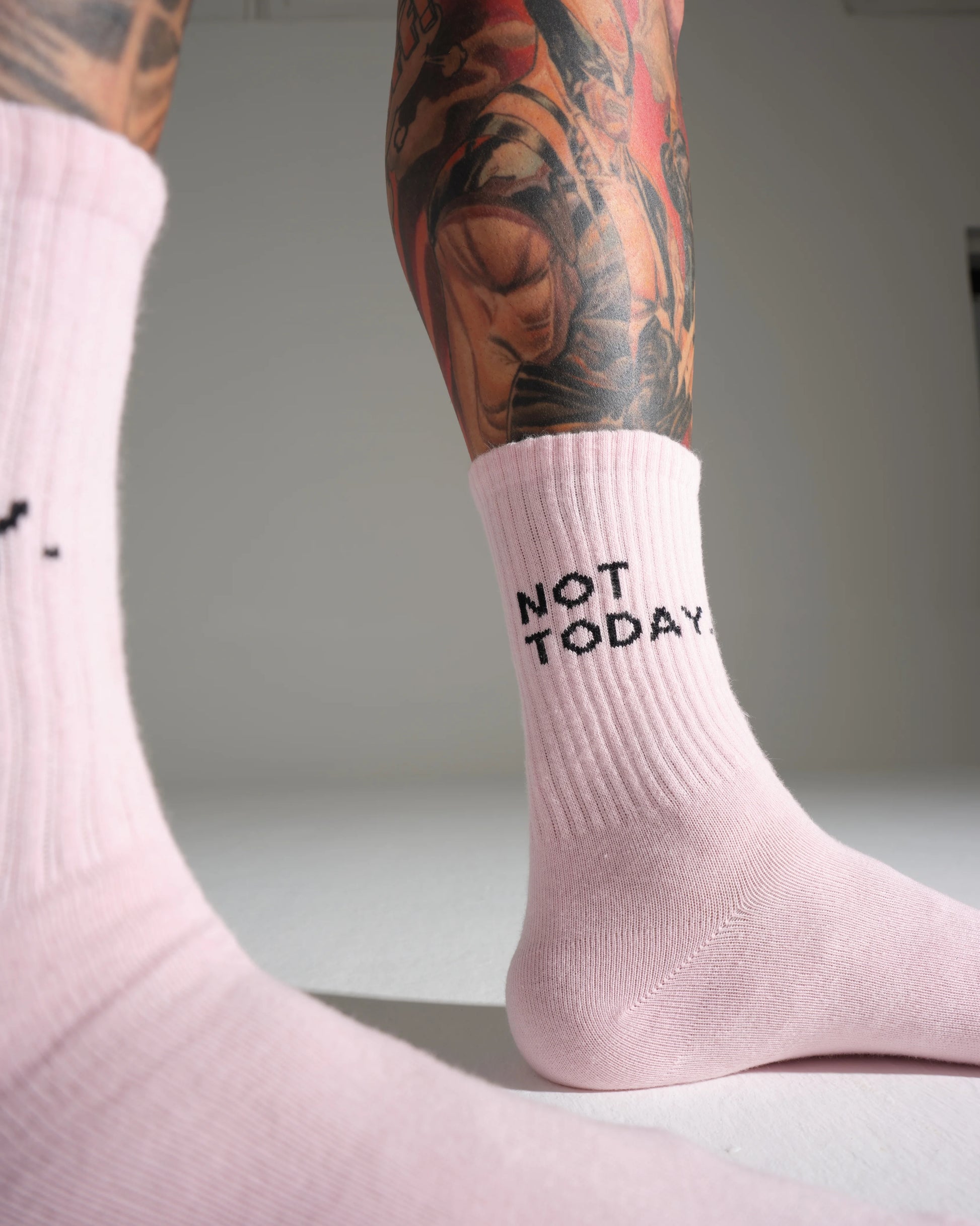 zoom look to not today light pink socks